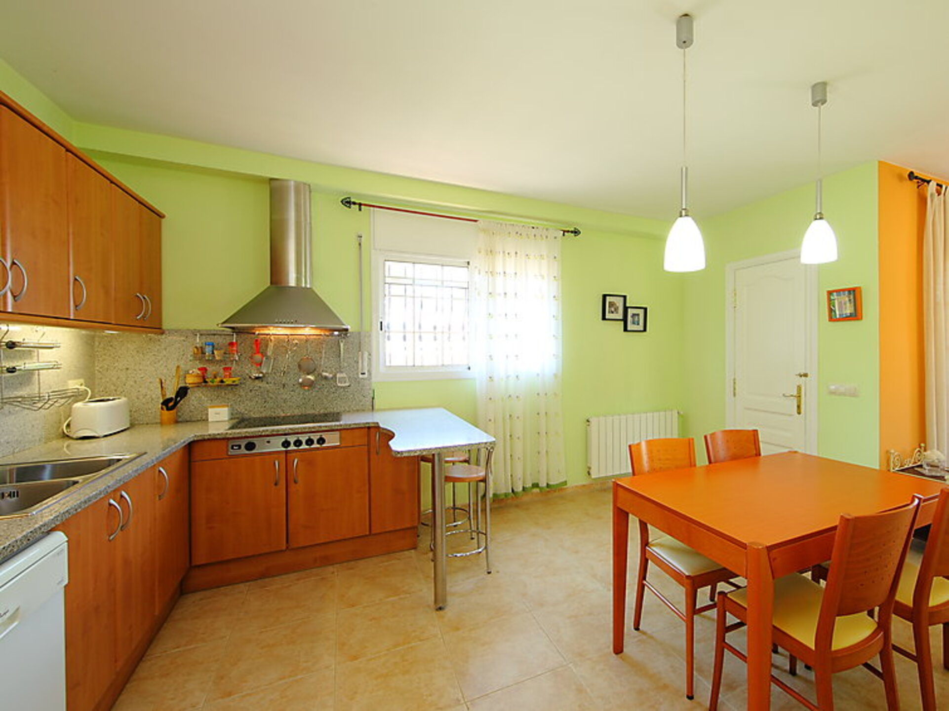 Charming 3 Bedroom Oasis in Vidreres,1001