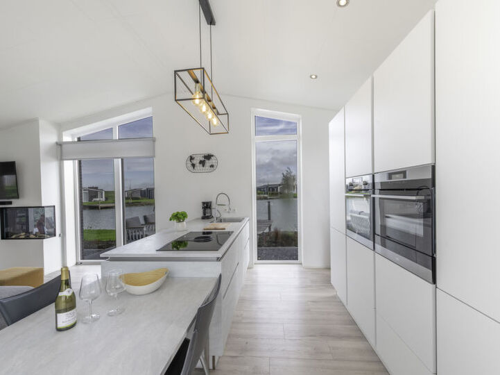 5 Star Villa with 2 Bedrooms, Zeeland Villa 1033