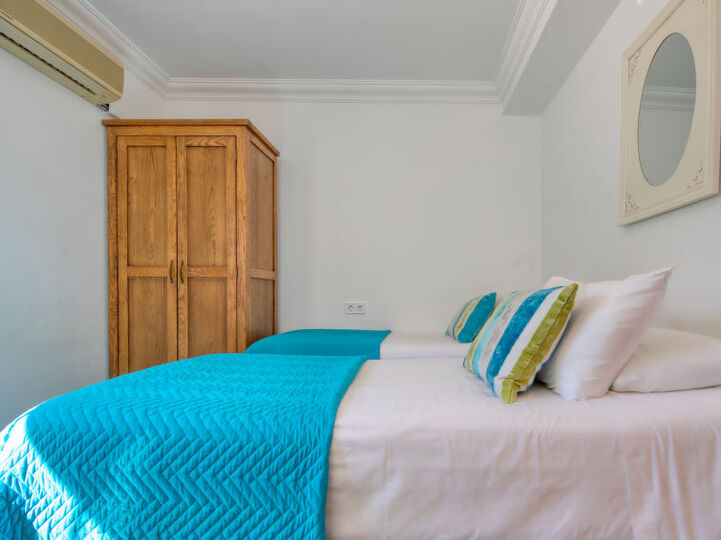Luxury 7 Bedroom Villa, Costa Blanca Villa 1090