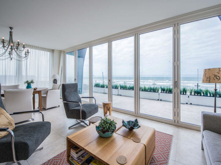 Rent Your Own Luxury Villa with 3 Bedrooms, Noord Holland Villa 1053