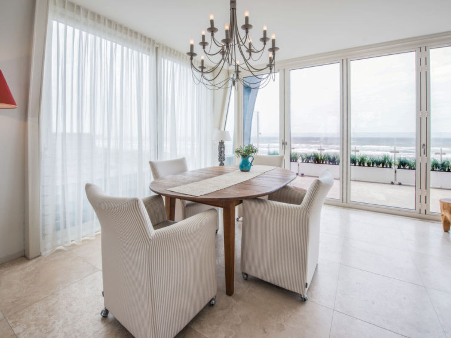 Rent Your Own Luxury Villa with 3 Bedrooms, Noord Holland Villa 1053