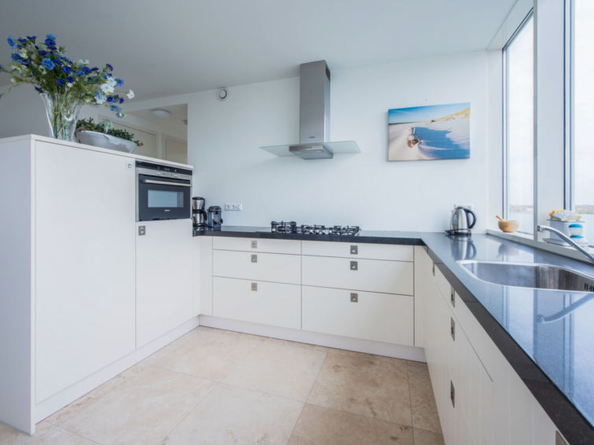 Rent Your Own Luxury Villa with 3 Bedrooms, Noord Holland Villa 1053