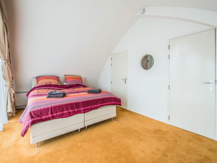 Rent Your Own Luxury Villa with 3 Bedrooms, Noord Holland Villa 1053