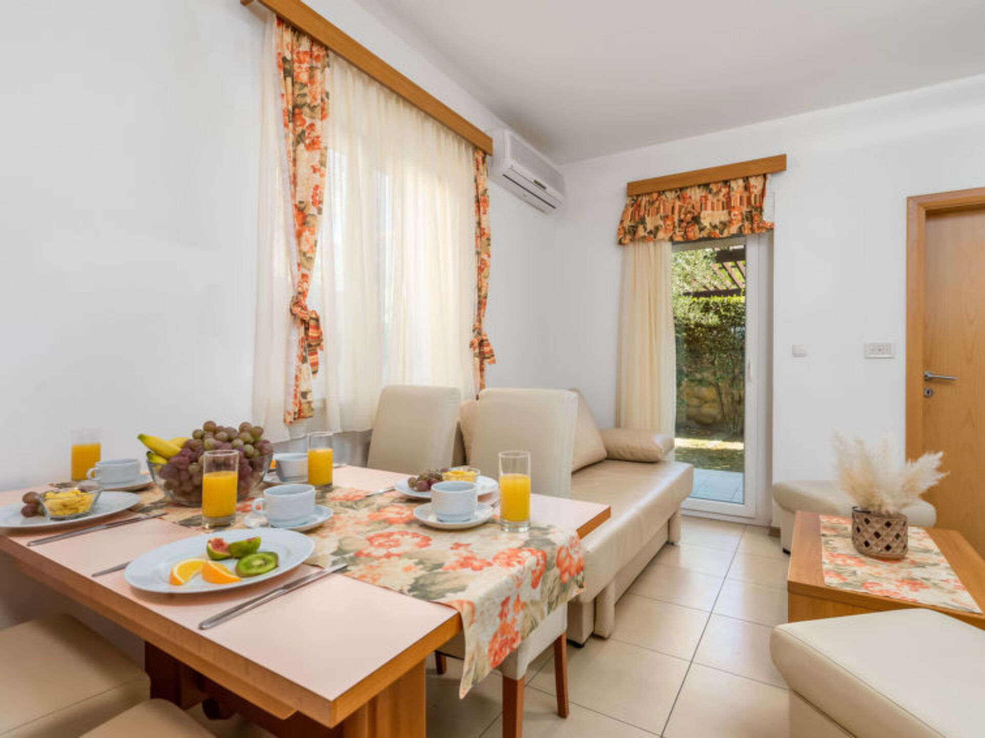 Charming One Bedroom Oasis in Banjol City, 1073