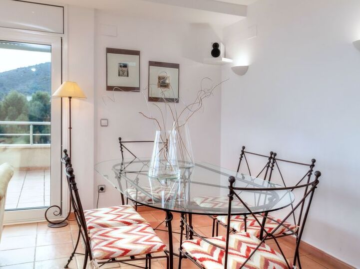 Cozy Beachside Retreat in Llançà,1000