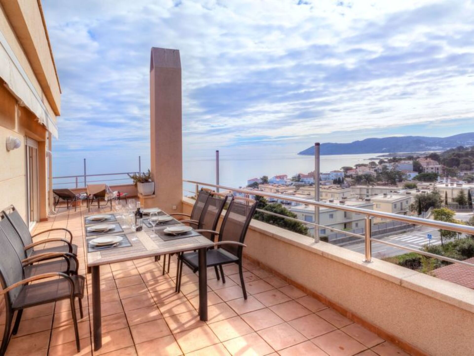 Cozy Beachside Retreat in Llançà,1000