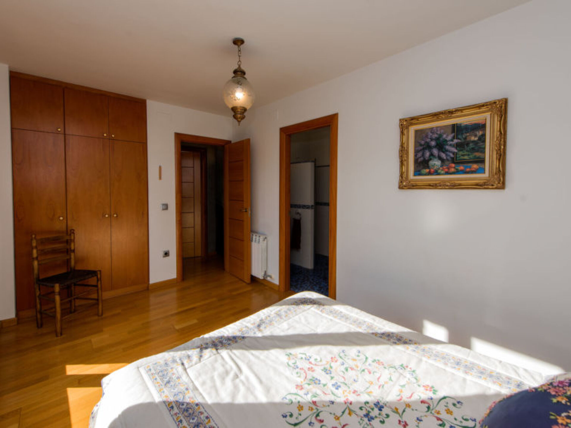 6 BR Villa,1000