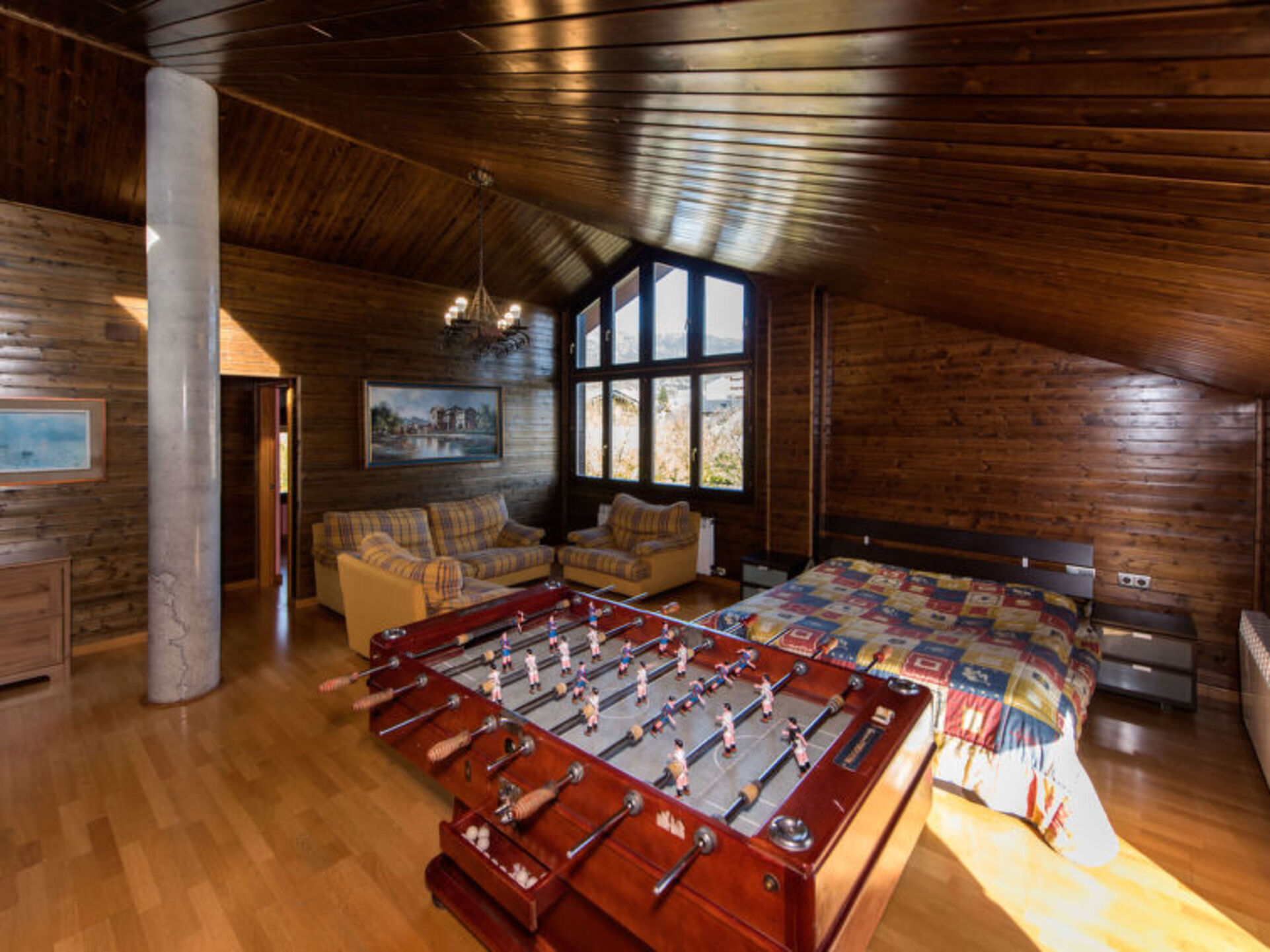 6 BR Villa,1000