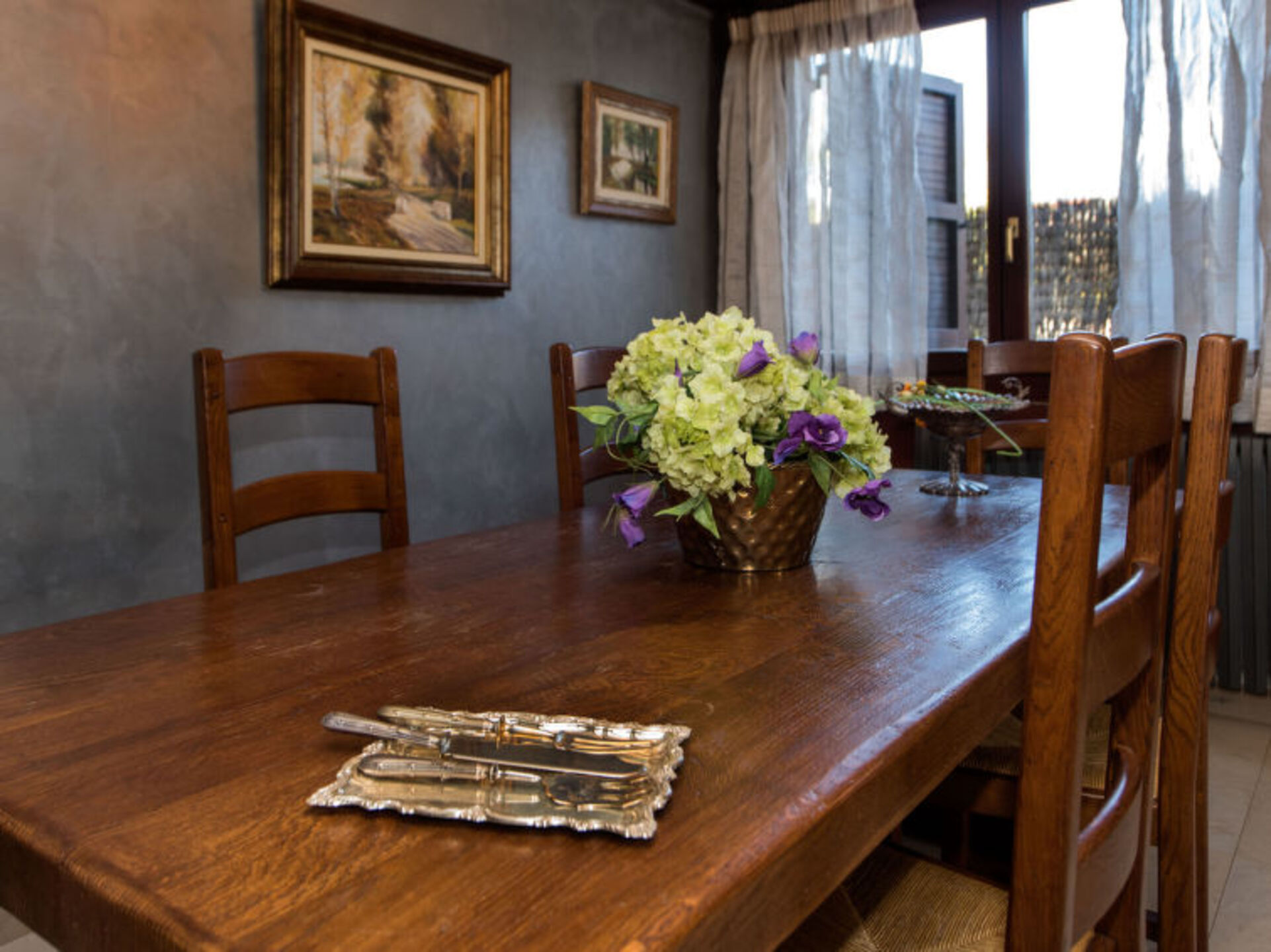 6 BR Villa,1000