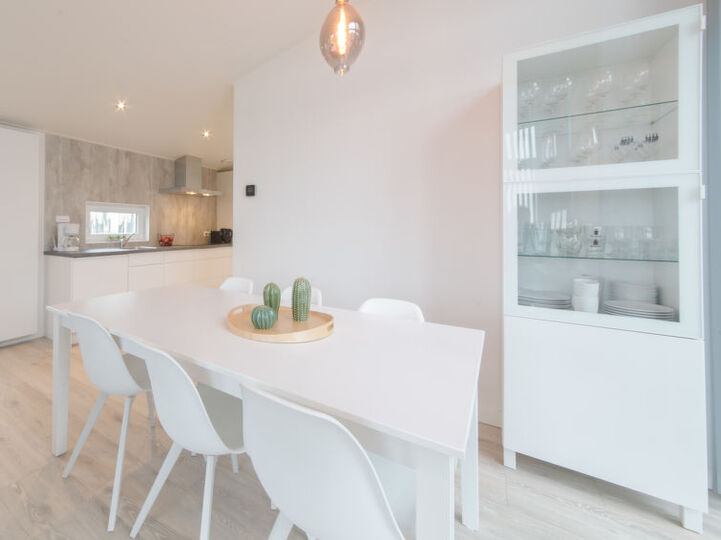 Rent Your Own Luxury Villa with 2 Bedrooms, Zeeland Villa 1044