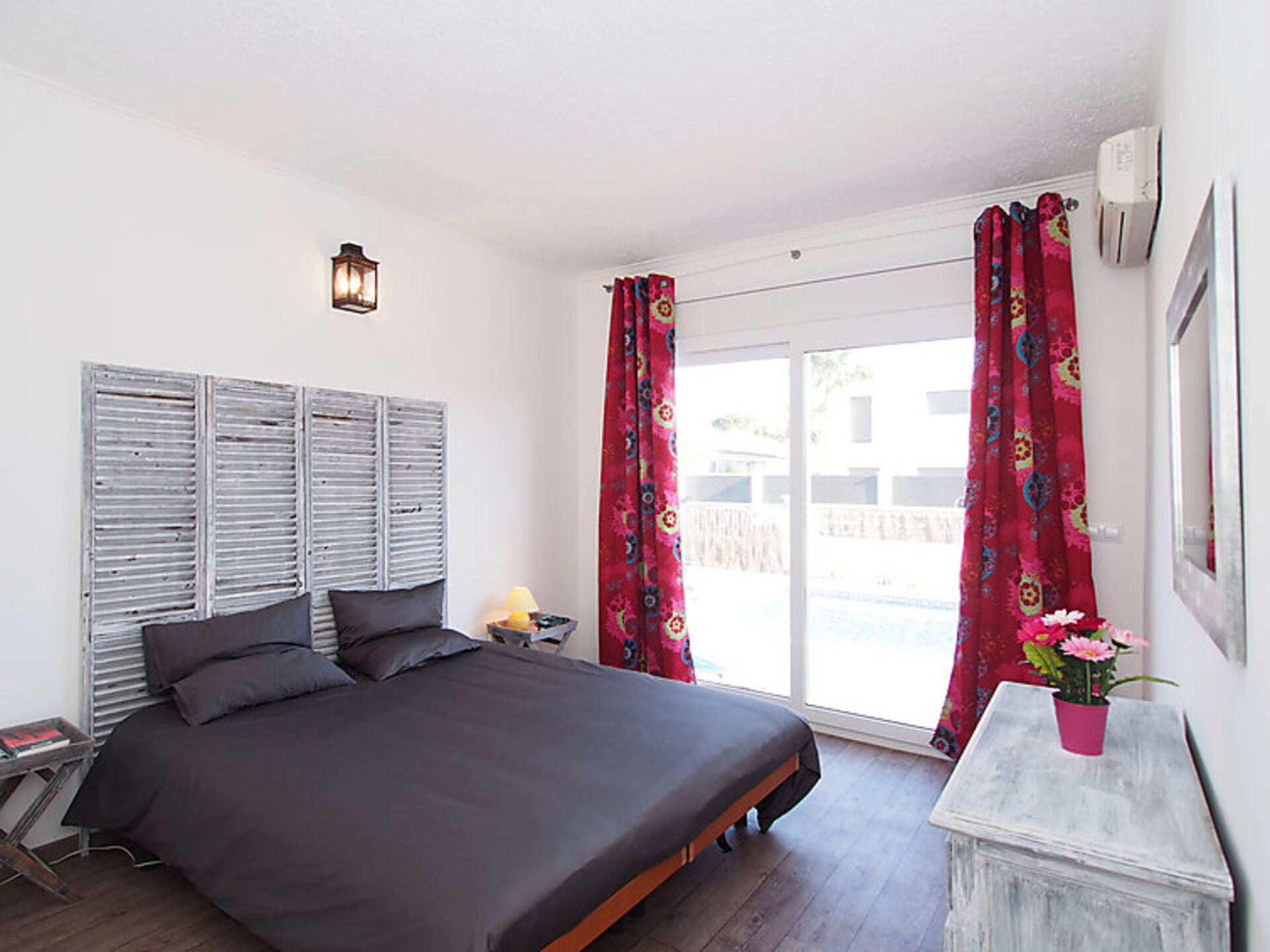 Spacious 3 Bed Home near the Beach,1009