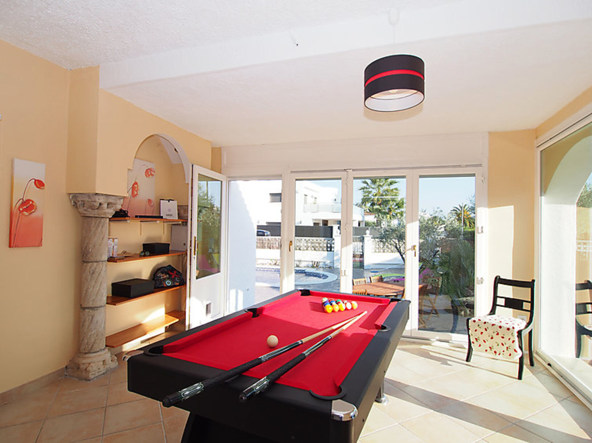 Spacious 3 Bed Home near the Beach,1009