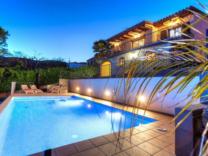 The Ultimate Villa in an Ideal Location, Calonge Villa 1007, Calonge, Spain
