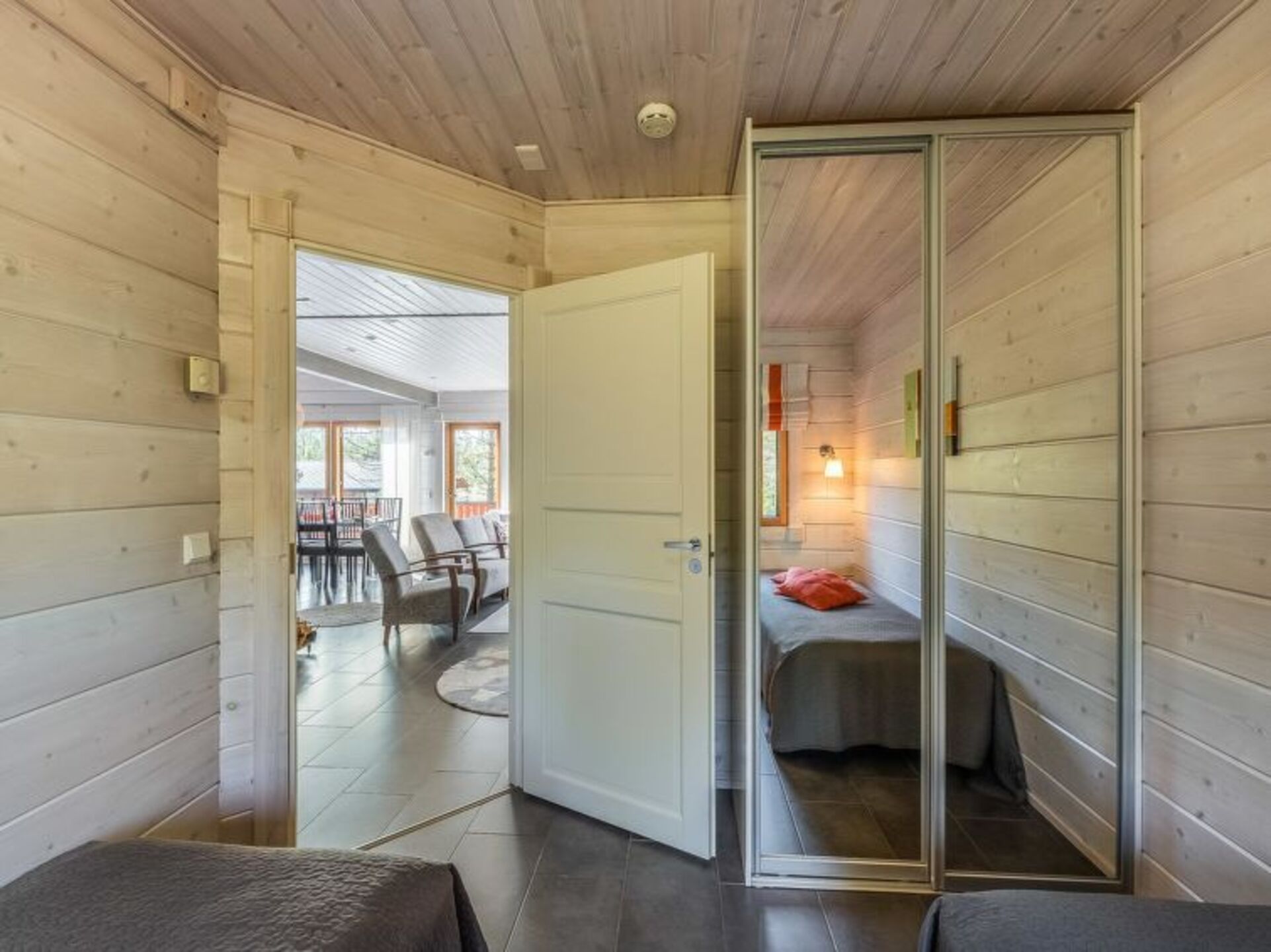 Rent Your Own Luxury Villa with 4 Bedrooms, North Ostrobothnia Villa 1101