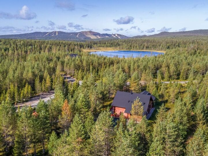 Rent Your Own Luxury Villa with 4 Bedrooms, North Ostrobothnia Villa 1101