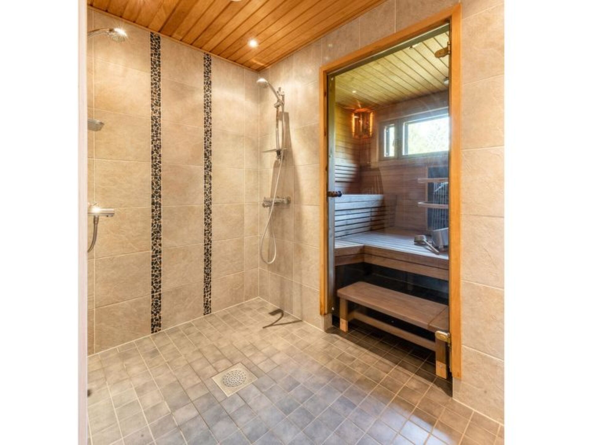 Rent Your Own Luxury Villa with 4 Bedrooms, North Ostrobothnia Villa 1101