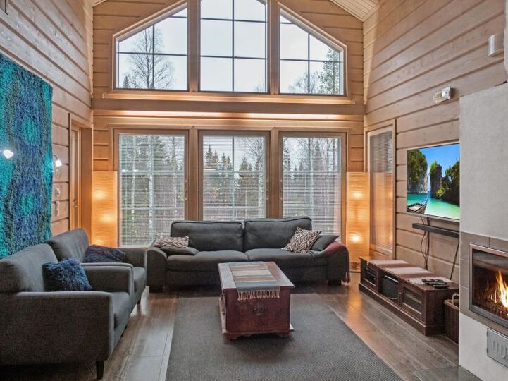5 Star Villa with Majestic Views, Kainuu Villa 1064