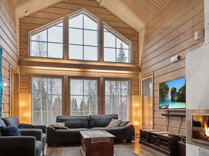 5 Star Villa with Majestic Views, Kainuu Villa 1064