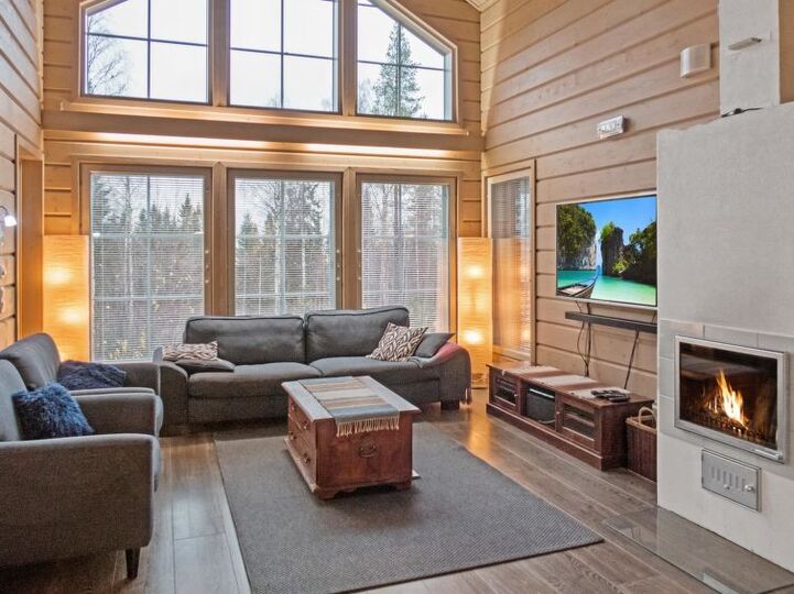 5 Star Villa with Majestic Views, Kainuu Villa 1064