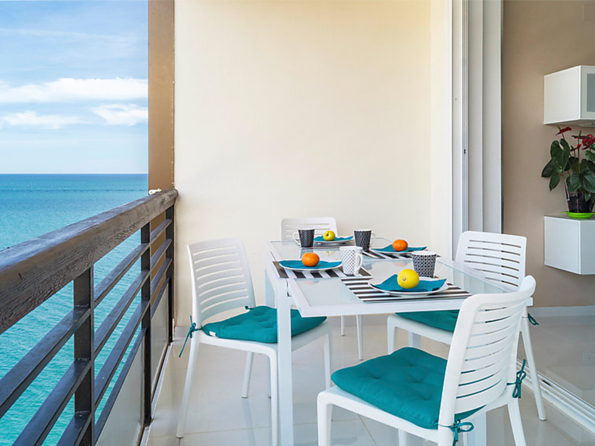 Luxury Apartment for the Perfect Holiday, Torremolinos Apartment 1005