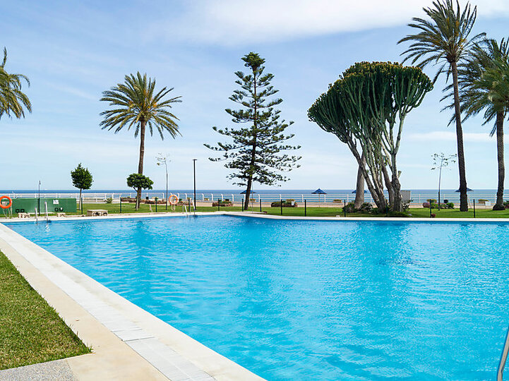 Luxury Apartment for the Perfect Holiday, Torremolinos Apartment 1005