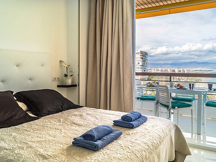 Luxury Apartment for the Perfect Holiday, Torremolinos Apartment 1005