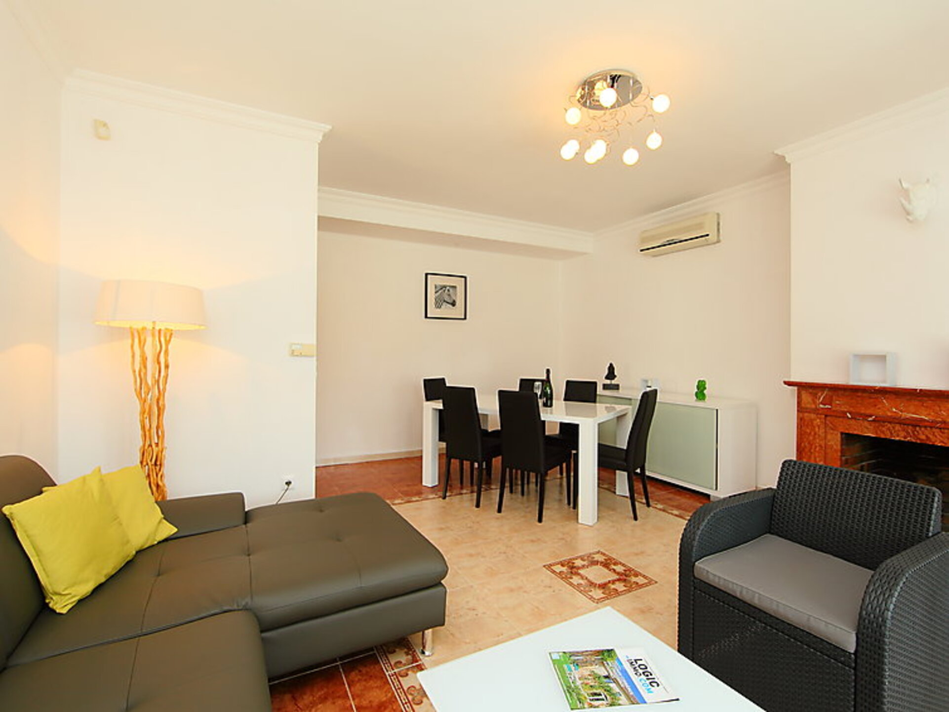 Beautiful Villa with Modern Amenities,1013
