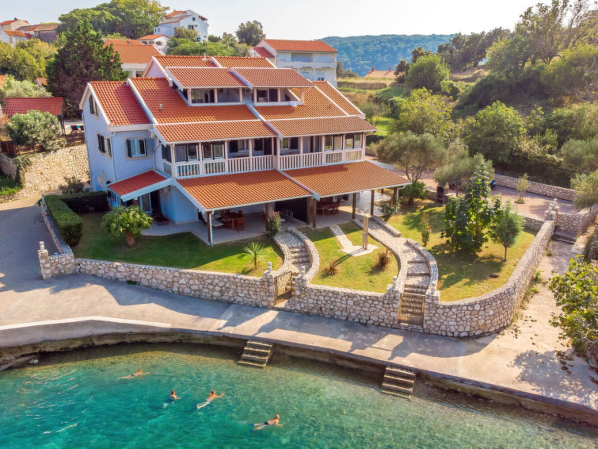 Luxurious Coastal Villa in Kampor, 1124