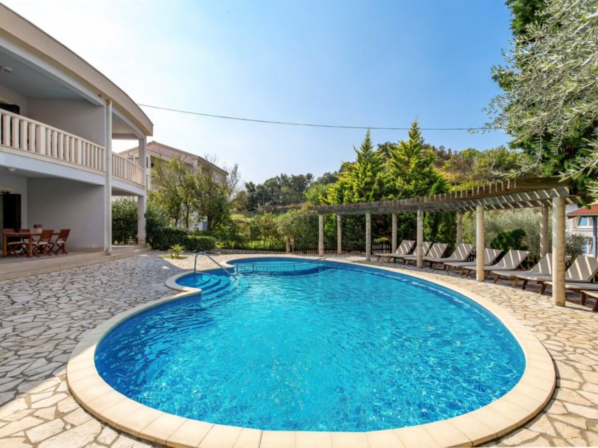 Luxurious Coastal Villa in Kampor, 1124
