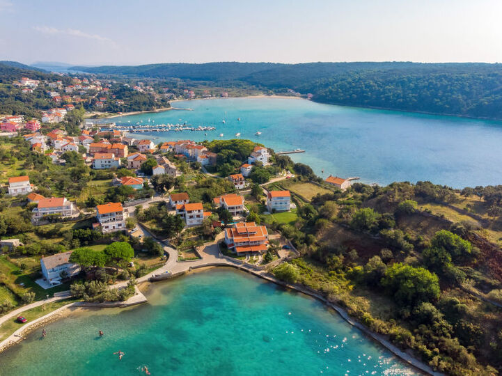 Luxurious Coastal Villa in Kampor, 1124