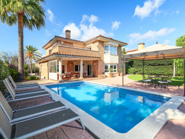 5 Star Villa with First Class Amenities, Costa Daurada Villa 1031, Reus, Spain