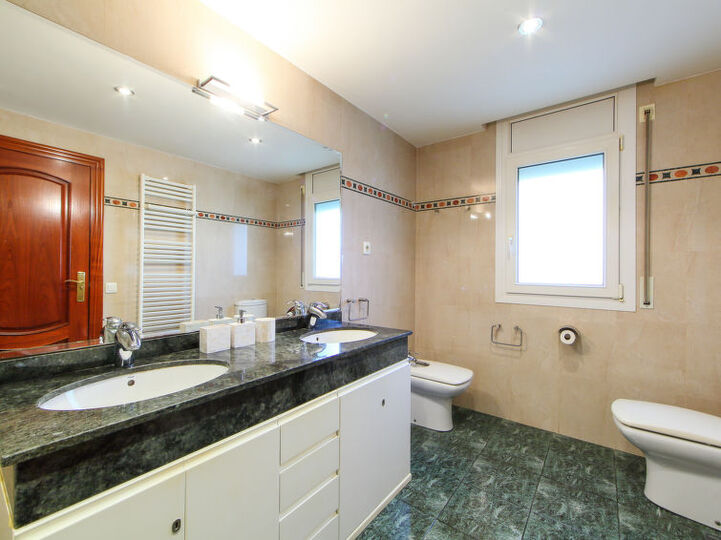 5 Star Villa with First Class Amenities, Costa Daurada Villa 1031