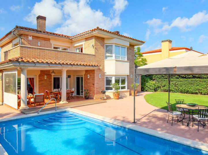5 Star Villa with First Class Amenities, Costa Daurada Villa 1031