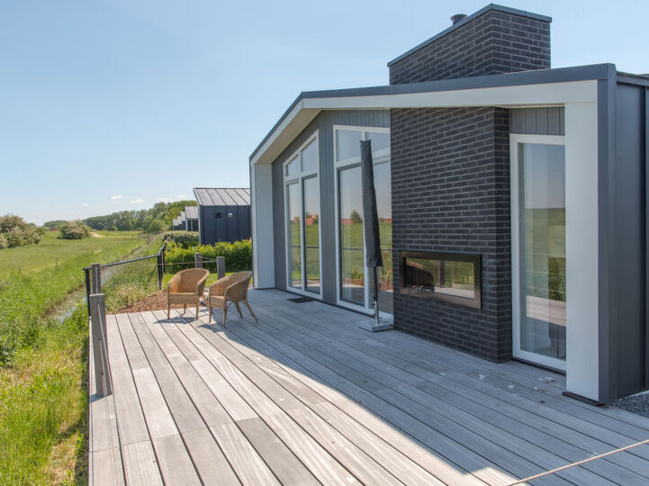 Exclusive 2 Bedroom Villa, Zeeland Villa 1080, Wemeldinge, Netherlands