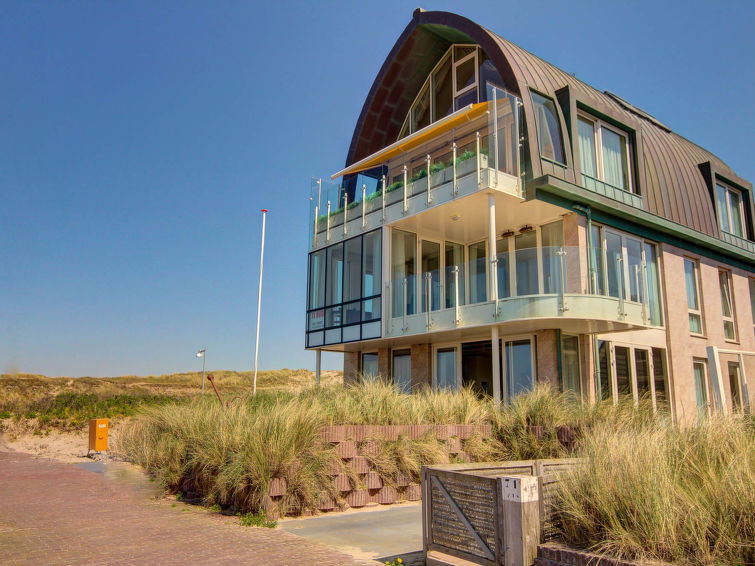Rent Your Own Luxury Villa with 3 Bedrooms, Noord Holland Villa 1122