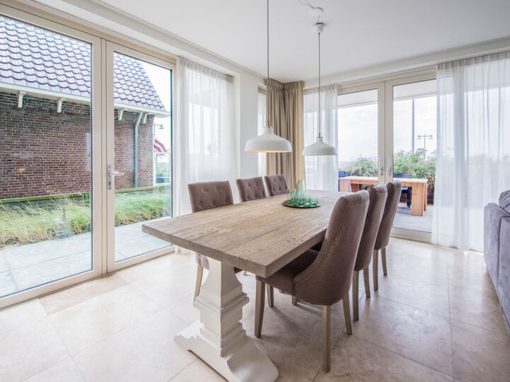 Rent Your Own Luxury Villa with 3 Bedrooms, Noord Holland Villa 1122