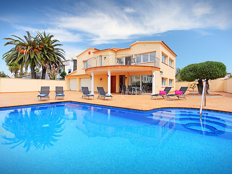 Exquisite 5 BR Villa with Sea View,1108