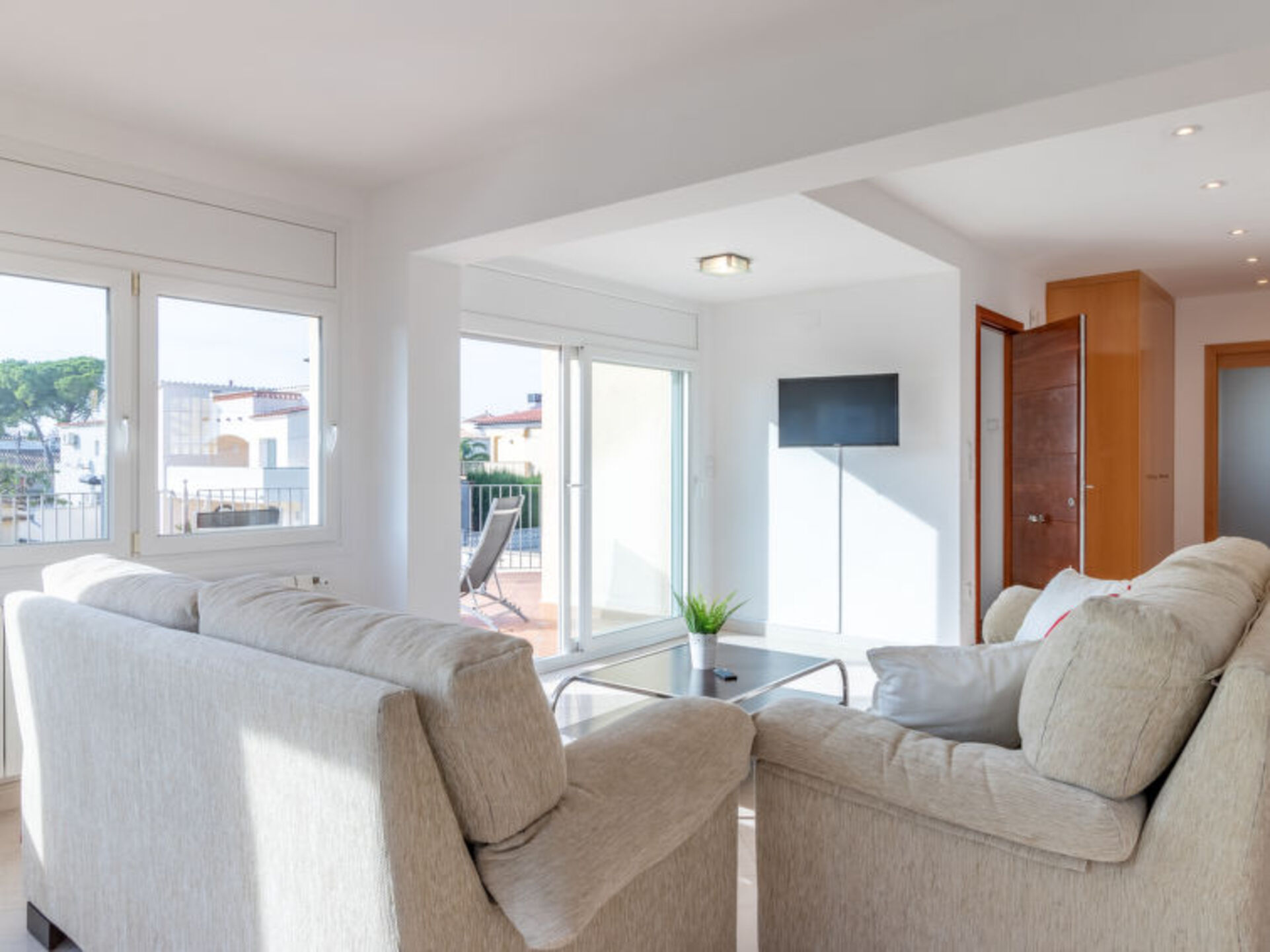 Exquisite 5 BR Villa with Sea View,1108