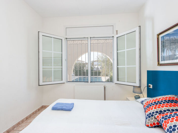 Elegant 6 BR Villa with Private Pool,1018