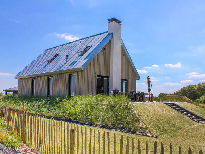 Luxury 8 Bedroom Villa, Zeeland Villa 1102