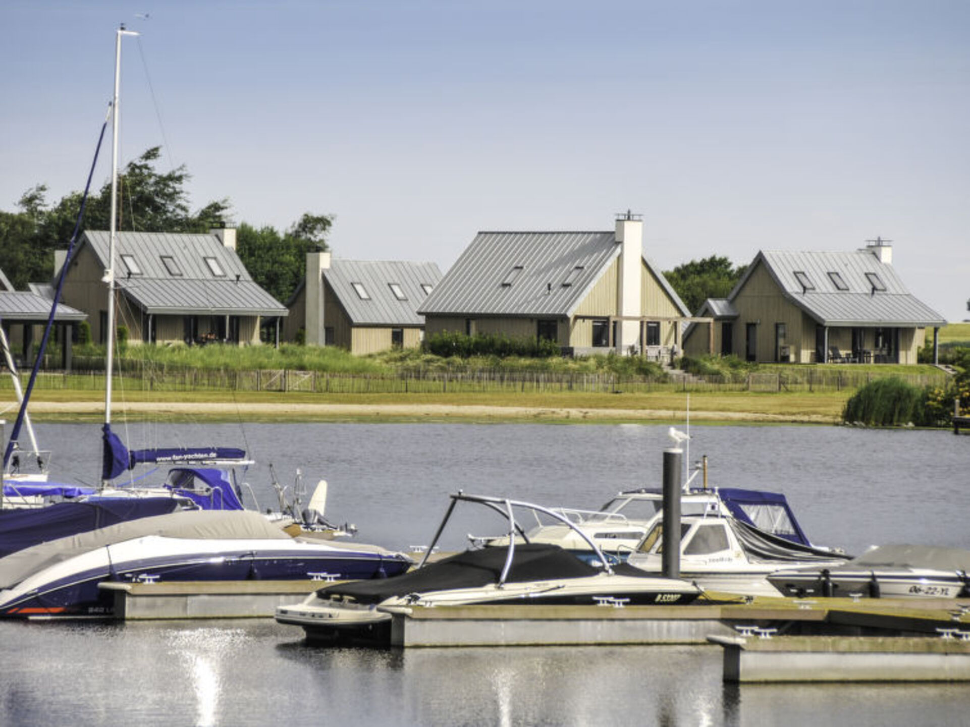 Luxury 8 Bedroom Villa, Zeeland Villa 1102