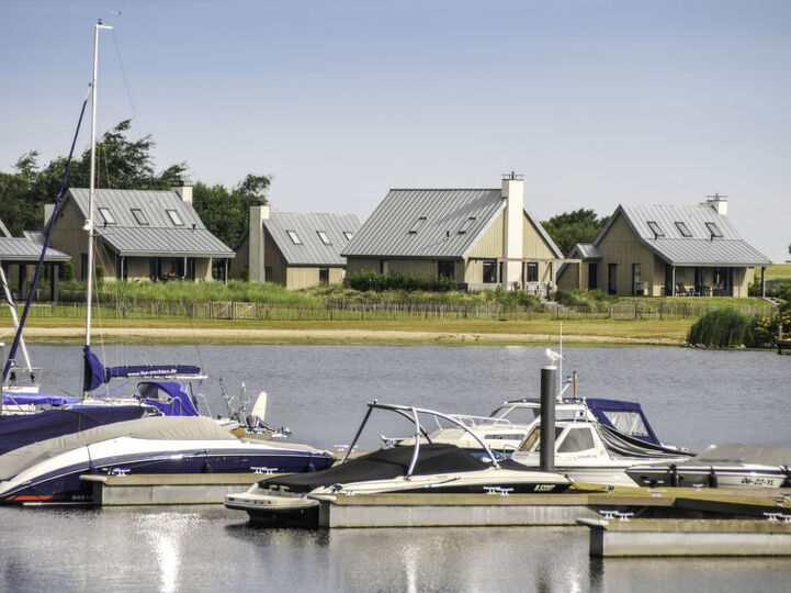 Luxury 8 Bedroom Villa, Zeeland Villa 1102