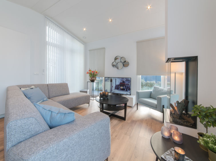 Rent Your Own Luxury Villa with 2 Bedrooms, Zeeland Villa 1105