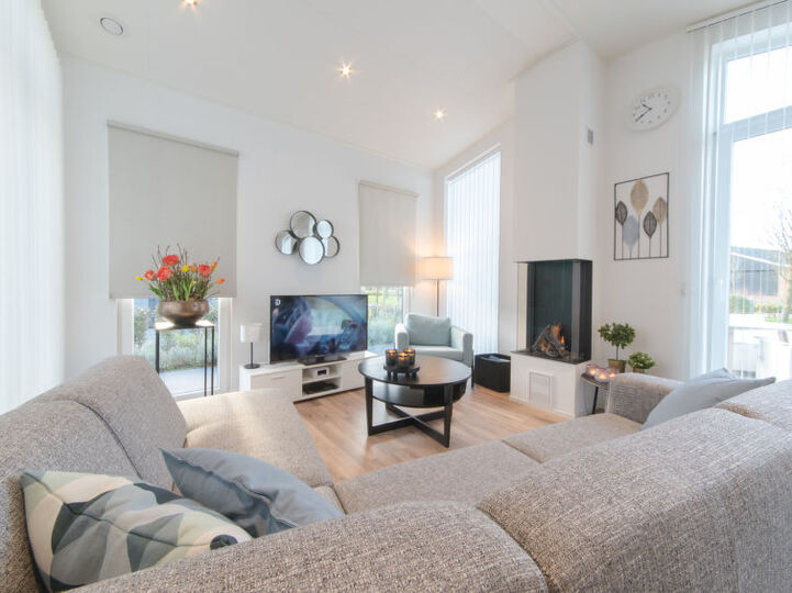 Rent Your Own Luxury Villa with 2 Bedrooms, Zeeland Villa 1105