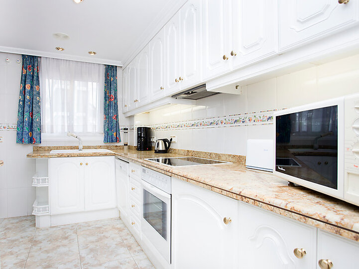 Exclusive 2 Bedroom Apartment, Costa Blanca Apartment 1222