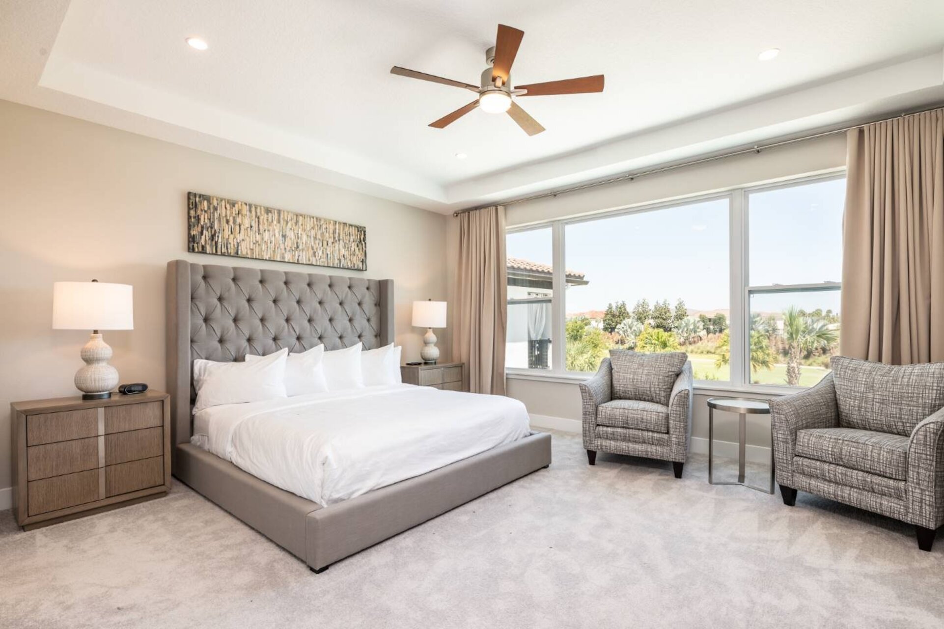 5 Star Villa Aurelius – A Golden Grand Residence