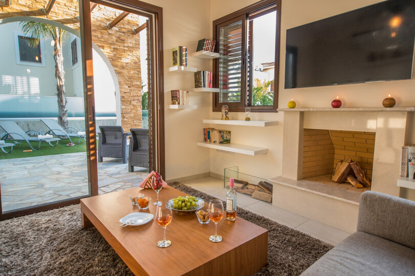 Beautiful Holiday Villa Minutes from Beaches, Famagusta Villa 1021