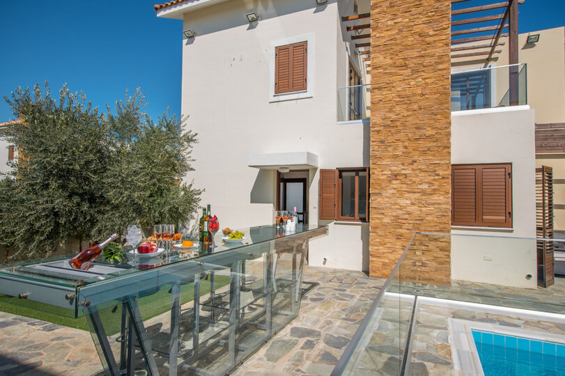 Beautiful Holiday Villa Minutes from Beaches, Famagusta Villa 1021