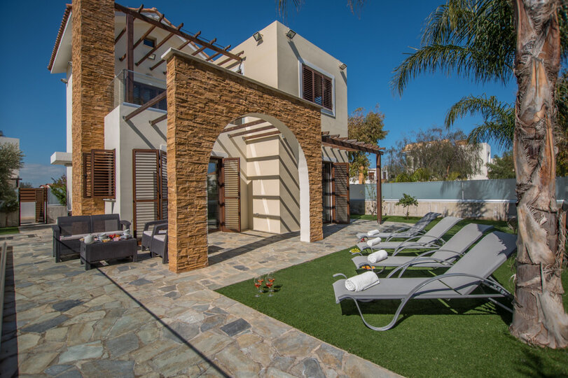 Beautiful Holiday Villa Minutes from Beaches, Famagusta Villa 1021