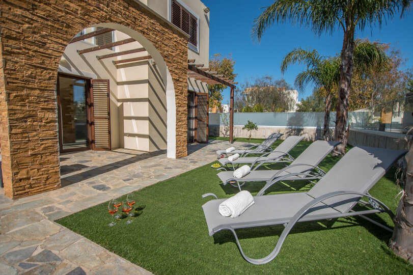 Beautiful Holiday Villa Minutes from Beaches, Famagusta Villa 1021